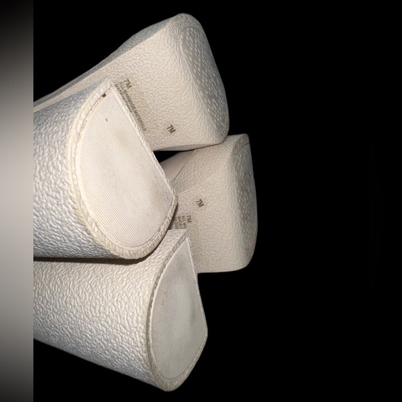 💙❤️ Gianni bini Dayore off white boots. - Picture 6 of 9